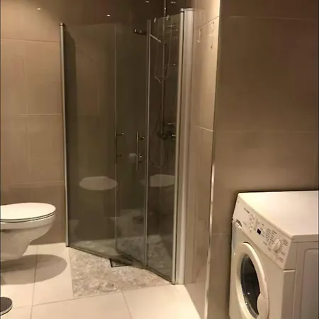 Moderne Midt I Bykjernen Leilighet