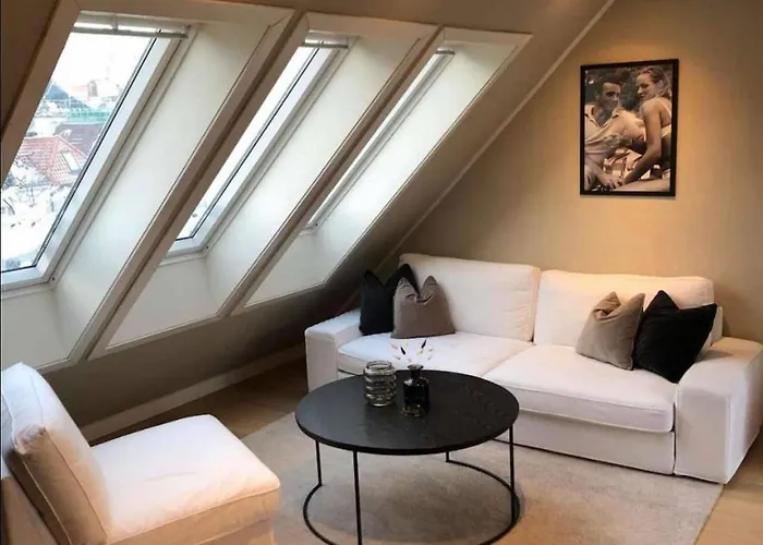 Moderne Midt I Bykjernen Bergen