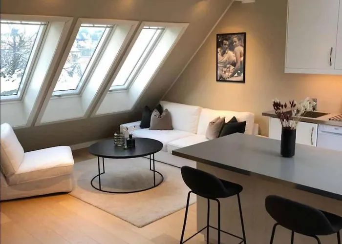 Moderne Midt I Bykjernen