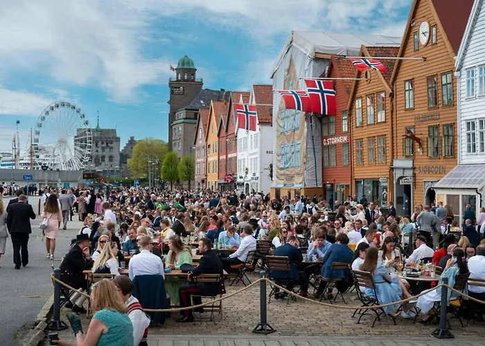 Moderne Midt I Bykjernen Bergen