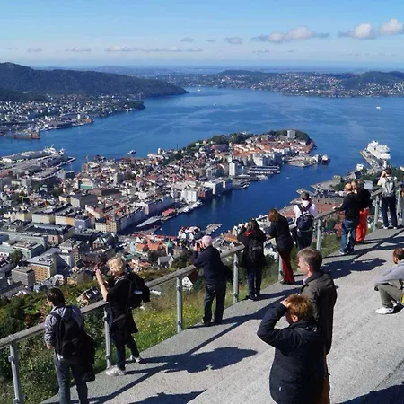 Moderne Midt I Bykjernen Leilighet *