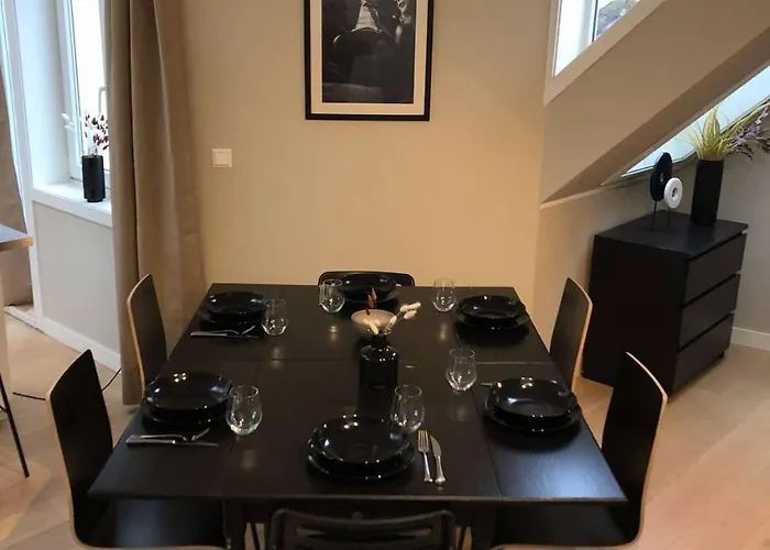 Moderne Midt I Bykjernen Leilighet *